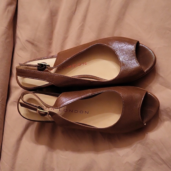 Sasha London rose brown iridescent leather & suede peep-toe wedges, size 8 - Picture 3 of 8